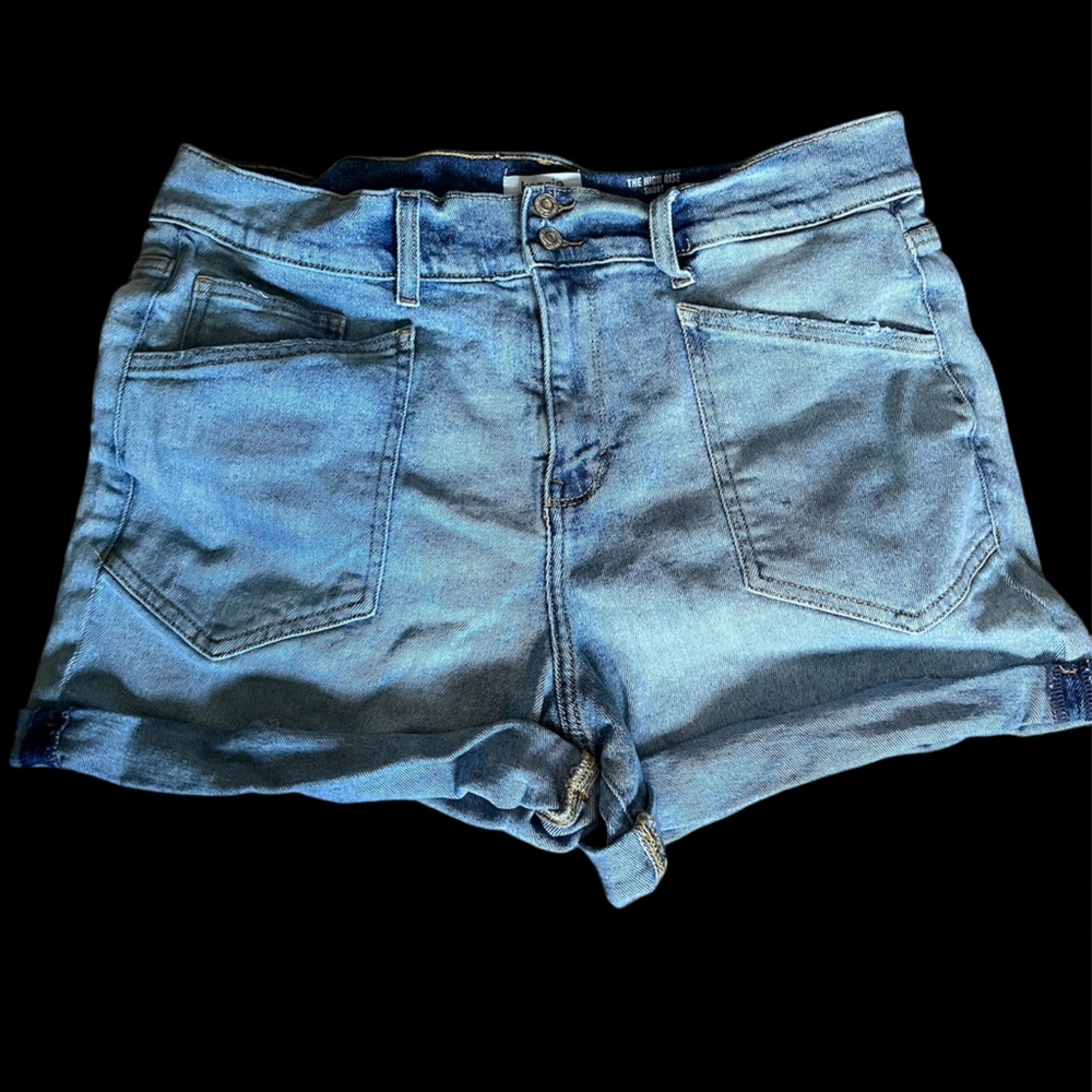 Kensie Jeans The High Rise Shorts